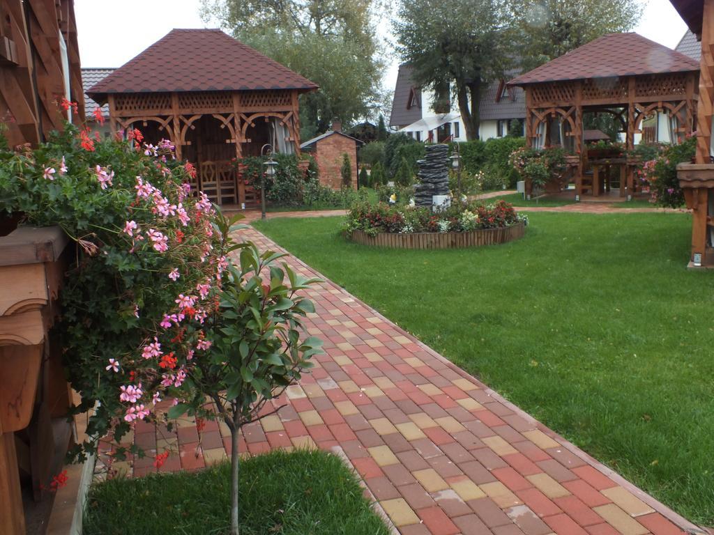Pensiunea Cabana Soimul Comanesti  Exterior foto