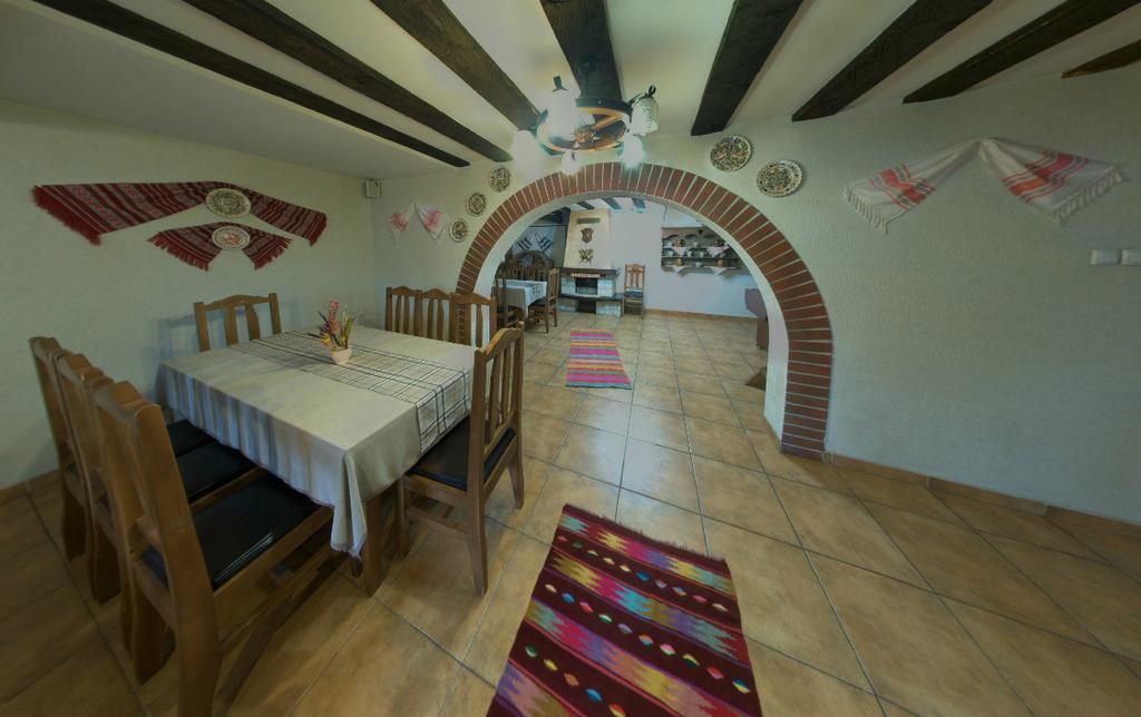 Pensiunea Cabana Soimul Comanesti  Exterior foto